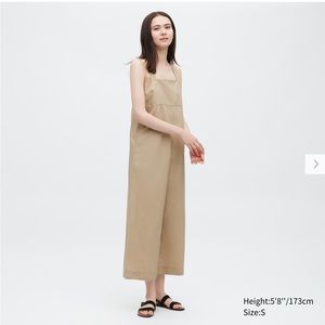 Brand New with tags Uniqlo Womens Linen Blend Jumpsuit size small in beige